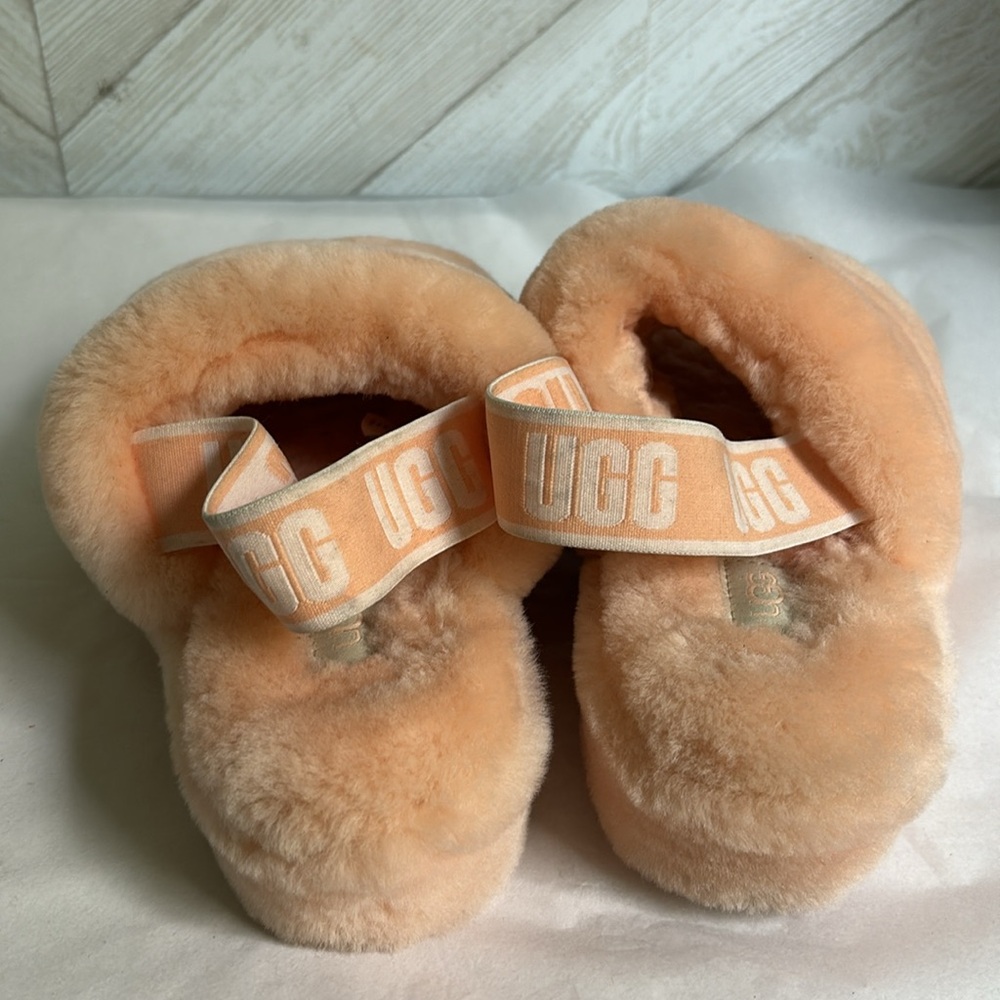 UGG pink platform fuzzy slipper US 7 - Picture 5 of 9